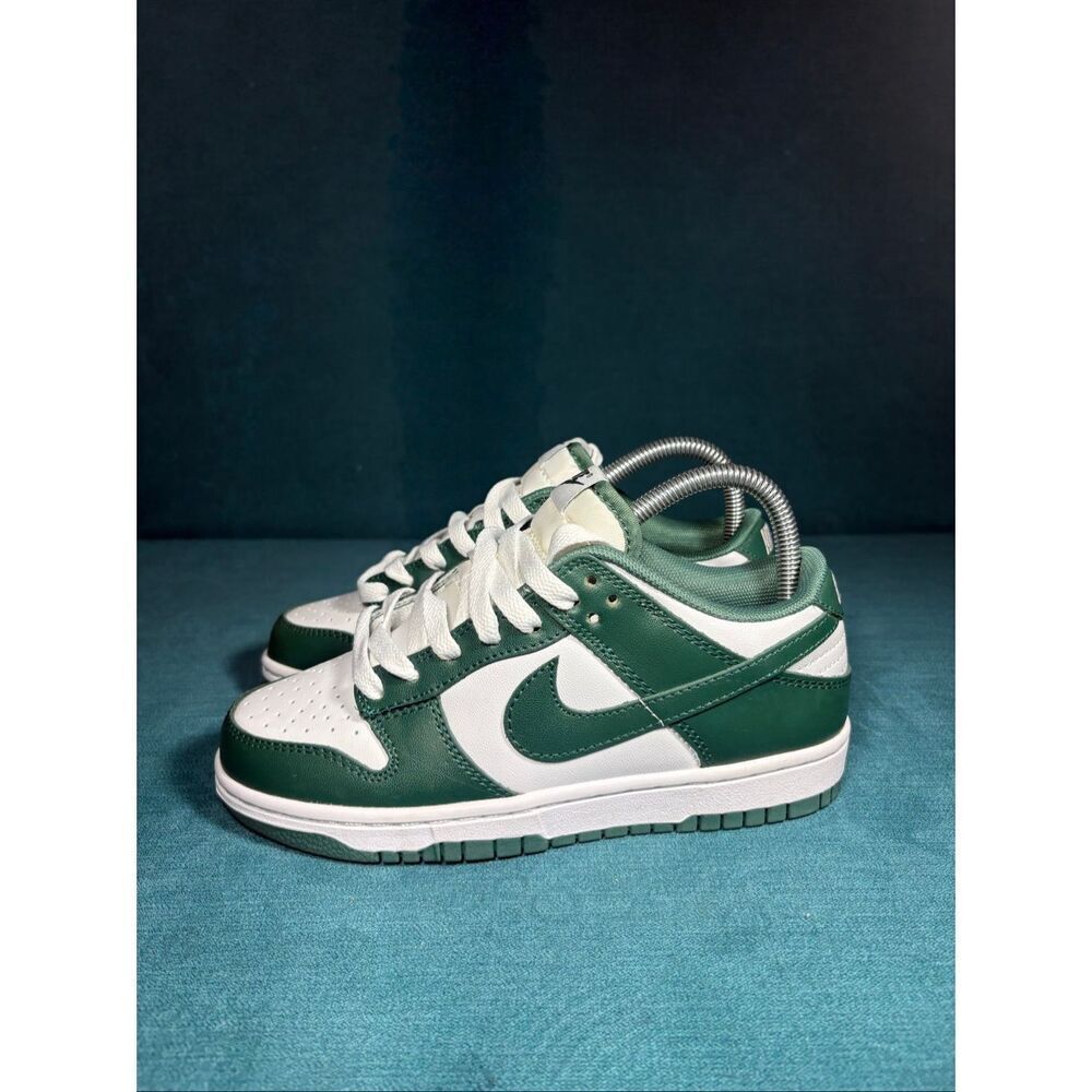 Nike Dunk Low Retro Team Green Michigan State DD1391-101 Women’s Size 5.5